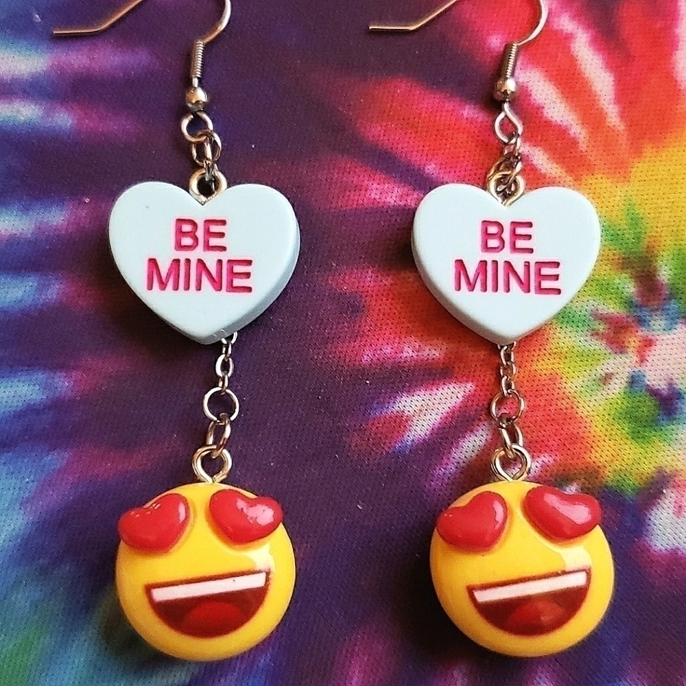 Handmade Lightweight Love Emoji Be Mine Candy Heart Dangle Chain Earrings
